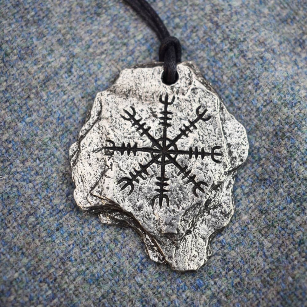 Asgard - The Helm of Awe Runic Pendant