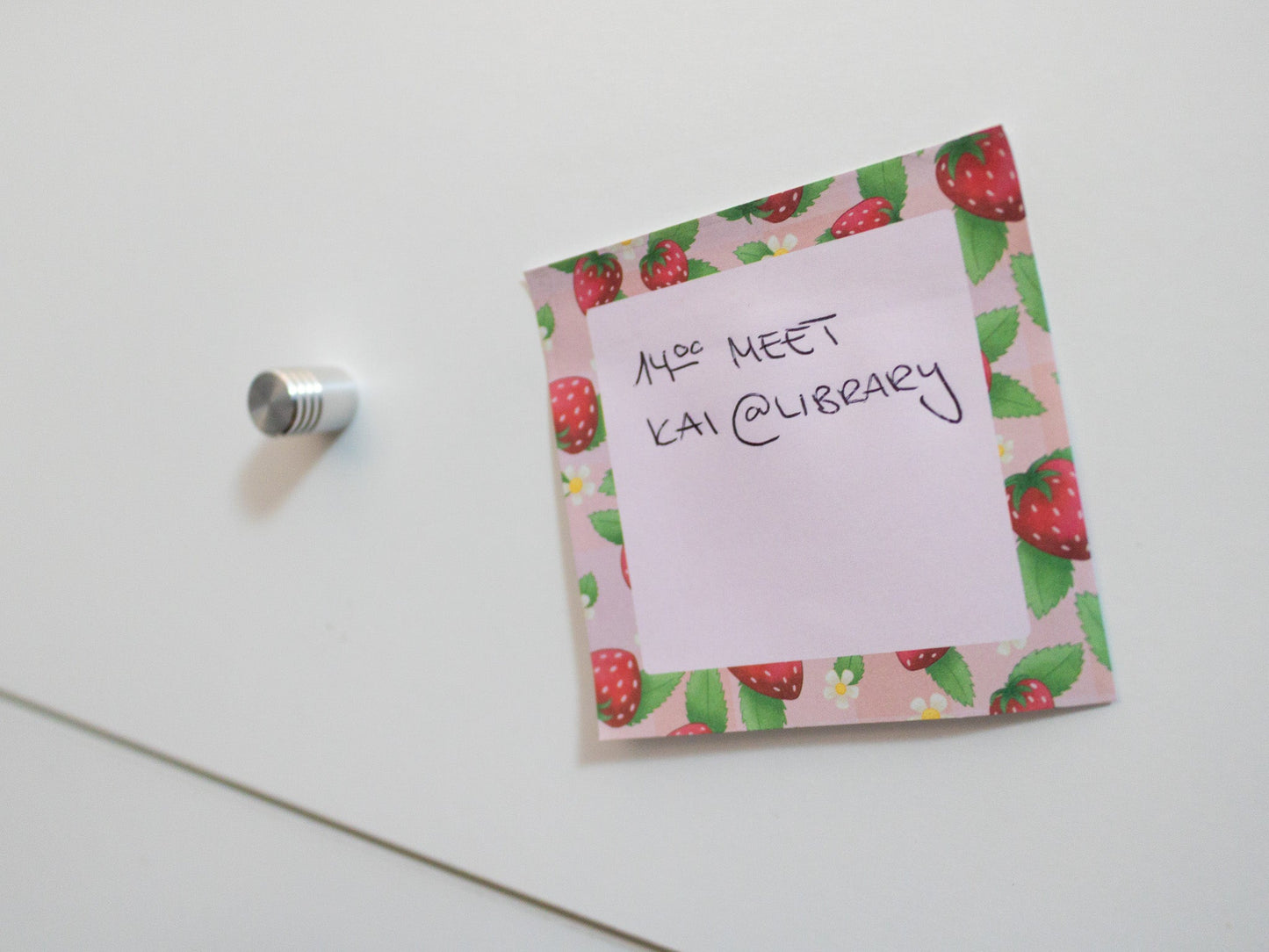 Strawberry Gingham Sticky Notes with reminder