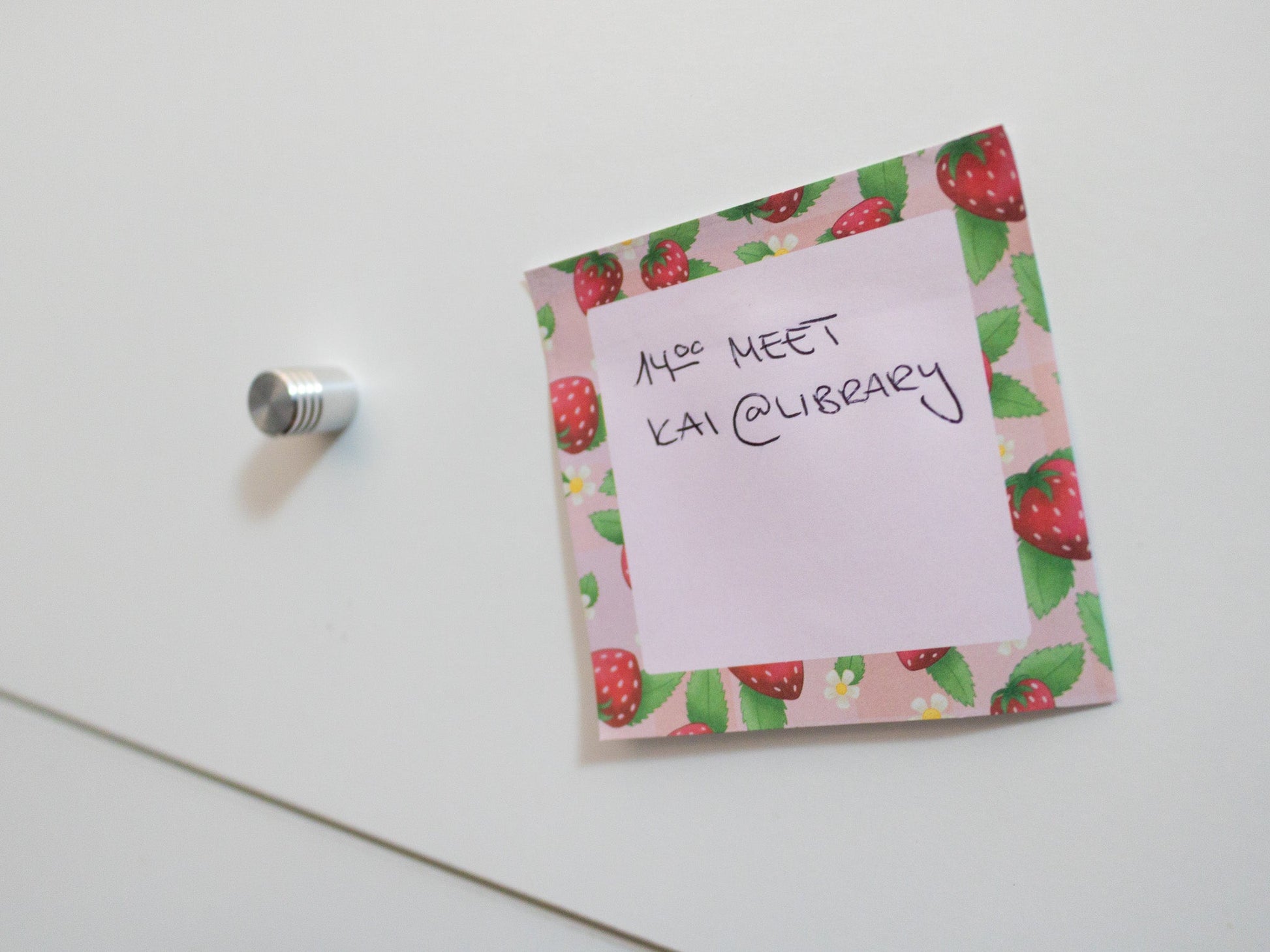 Strawberry Gingham Sticky Notes with reminder
